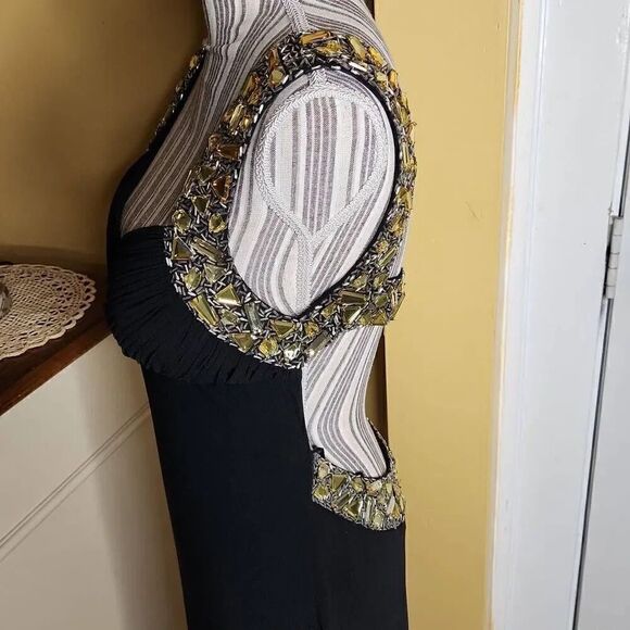 Dave and Johnny black open back Asymmetric evening gown women's size 7/6 - Picture 5 of 6